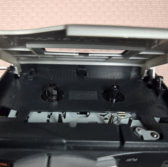 General Electric Cassette Recorder GE Model # 3-5364A Like NEW Condition - Picture 5 of 5